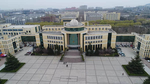 两会快讯 | 李强总理：2023年政府施政稳字当头?打好四套组合拳